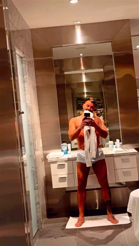 Ricky Martin shares new thirst traps in his boxers .